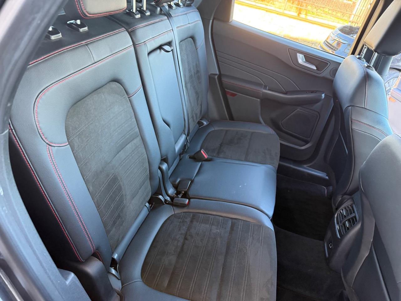 Ford Kuga 1.5 120 CV ST-Line X 2022 leggi descrizione