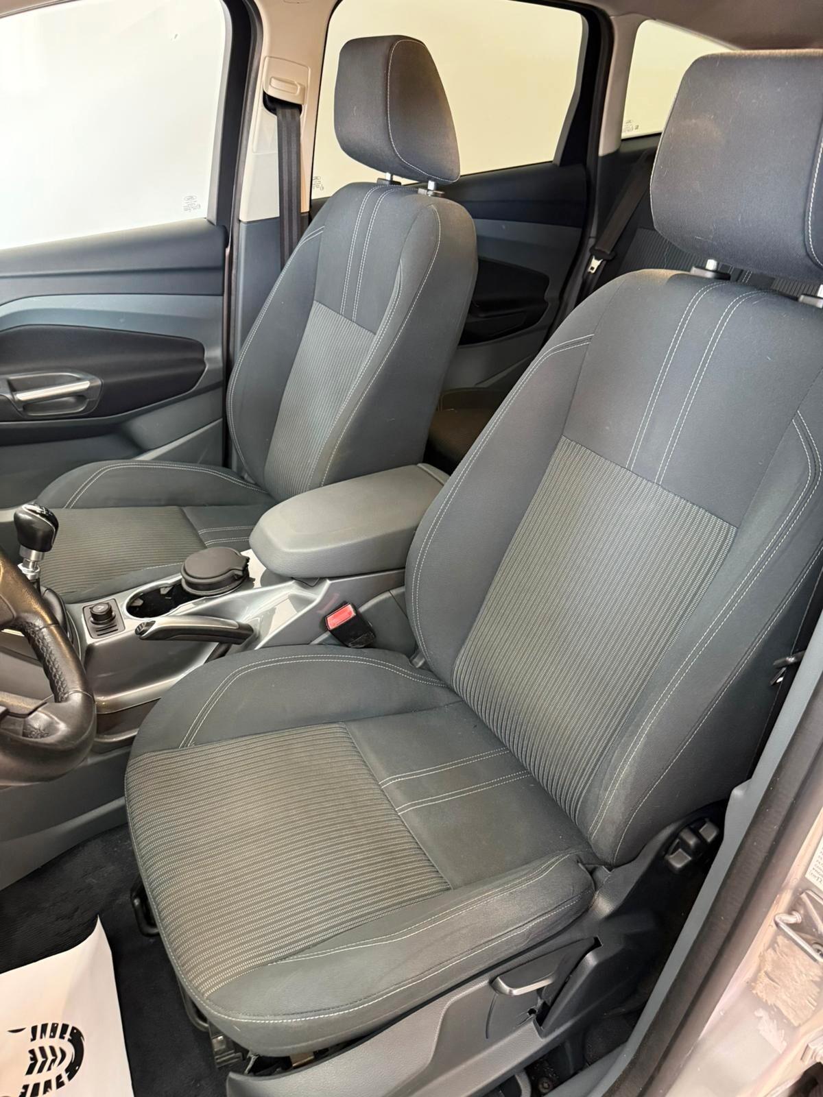 Ford C-Max 1.6 TDCi 115CV Titanium