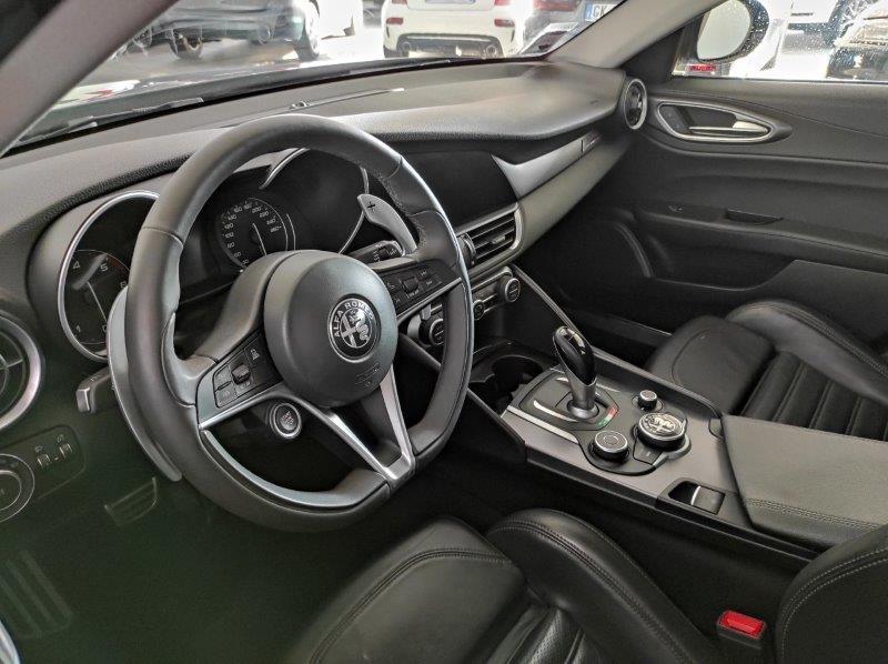ALFA ROMEO Giulia (2016) - Giulia 2.2 Turbodiesel 210 CV AT8 AWD Q4 Veloce