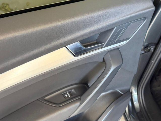 AUDI Q5 2.0 TDI quattro S tronic S line plus