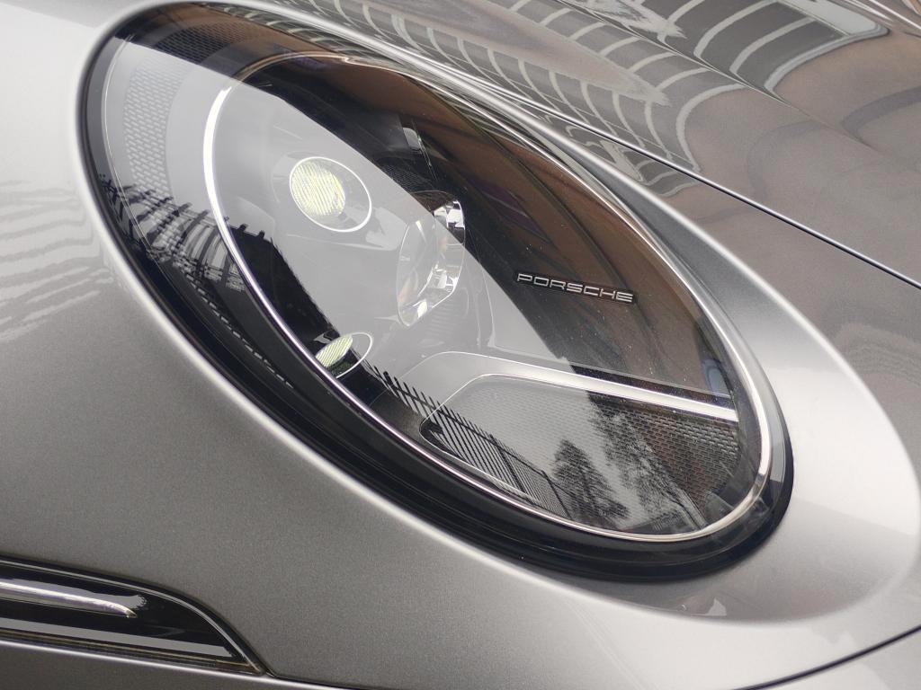 Porsche 911 Cabrio 3.0 Carrera auto