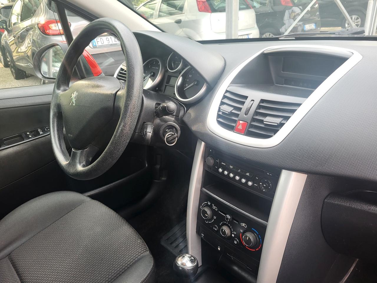 Peugeot 207 Plus 1.4 8V 75CV 5p. ECO GPL