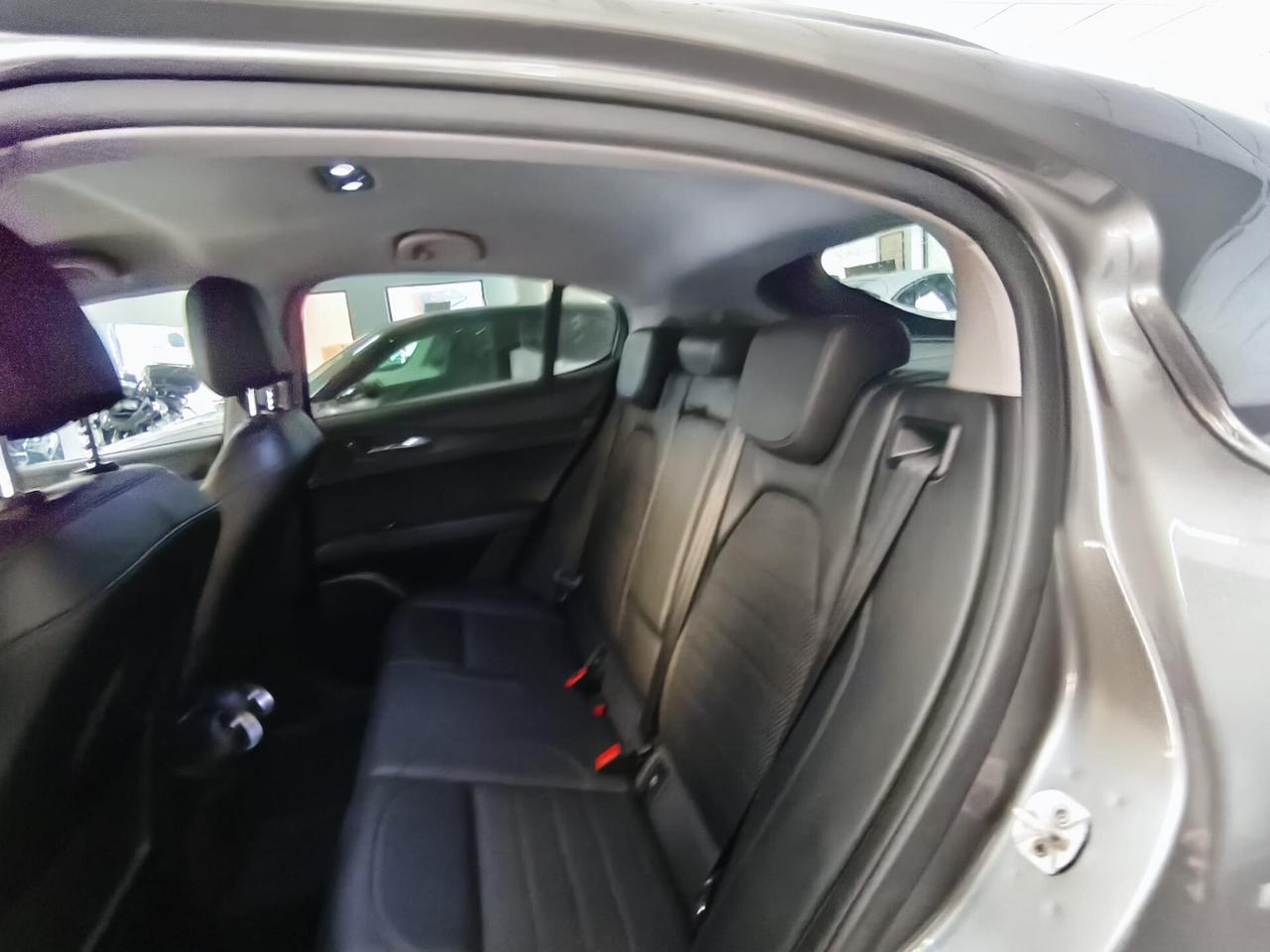 Alfa Romeo Stelvio 2.2 Turbodiesel 190 CV AT8 Q4 Executive