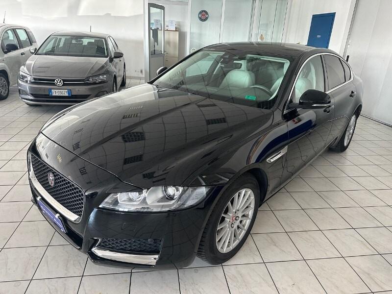 JAGUAR XF 2ª serie (X260) XF 2.0 D 240 CV AWD...