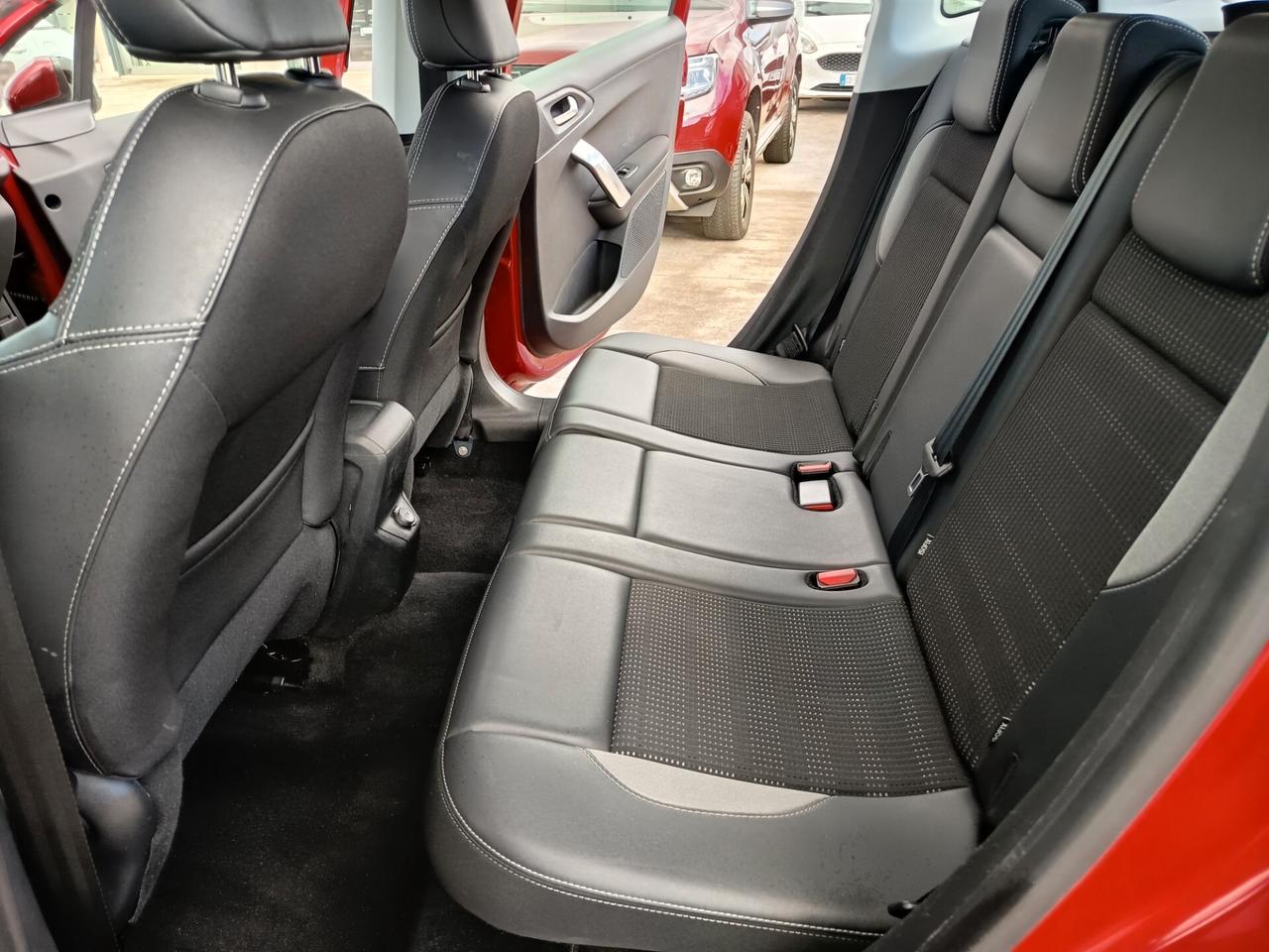 Peugeot 2008 BlueHDi 120 EAT6 S&S Allure