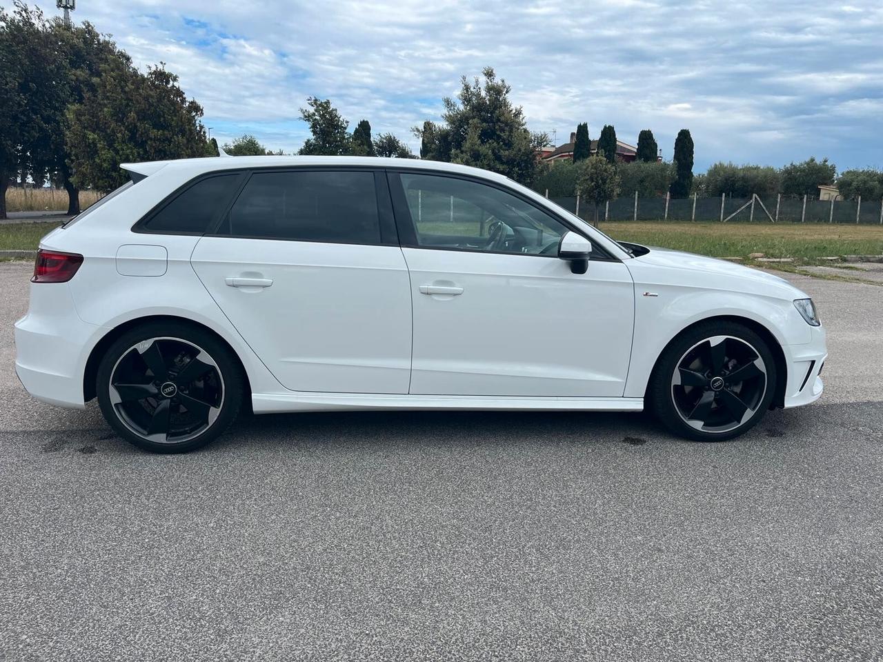 Audi A3 1.6 TDI 116cv S LINE/FULL LED/FULL OPTIONAL/UNICO PROPRIETARIO