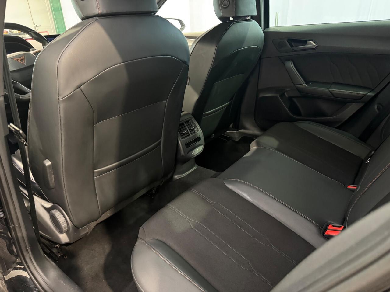 Cupra Leon Sportstourer 1.5 Hybrid 150CV DSG