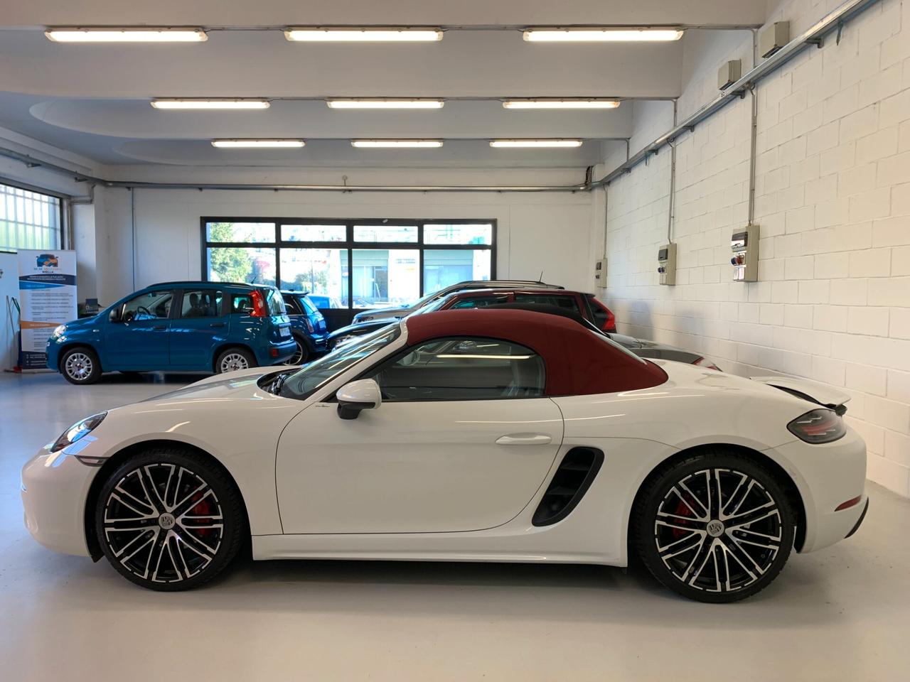 Porsche 718 Spyder Boxster 2.0