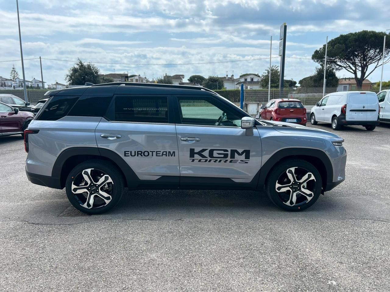 Kgm Torres Full Hybrid 204 CV K-Line