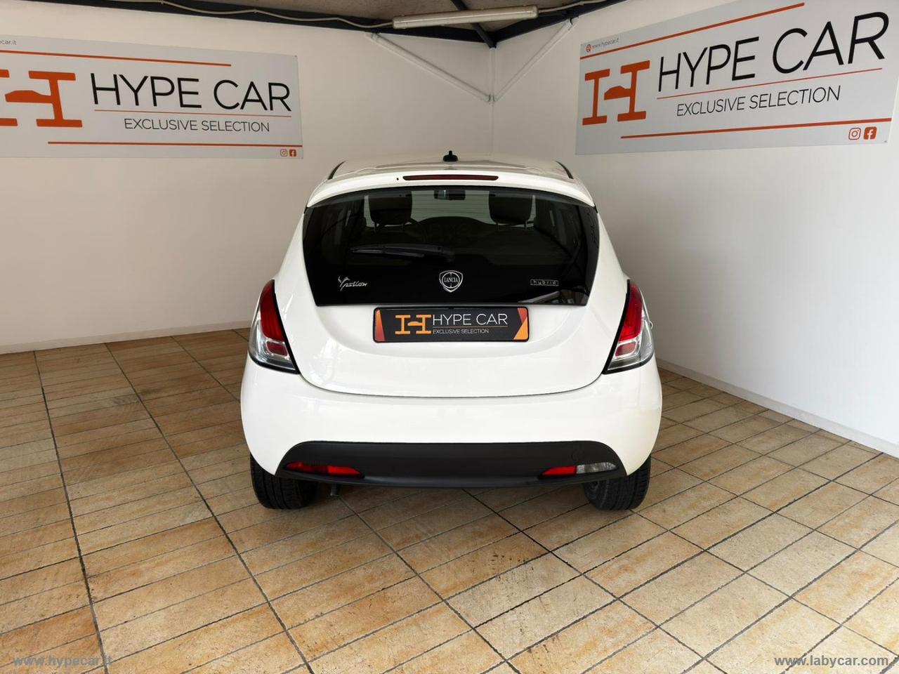 LANCIA Ypsilon 1.0 FireFly 5p.S&S Hybrid Silver