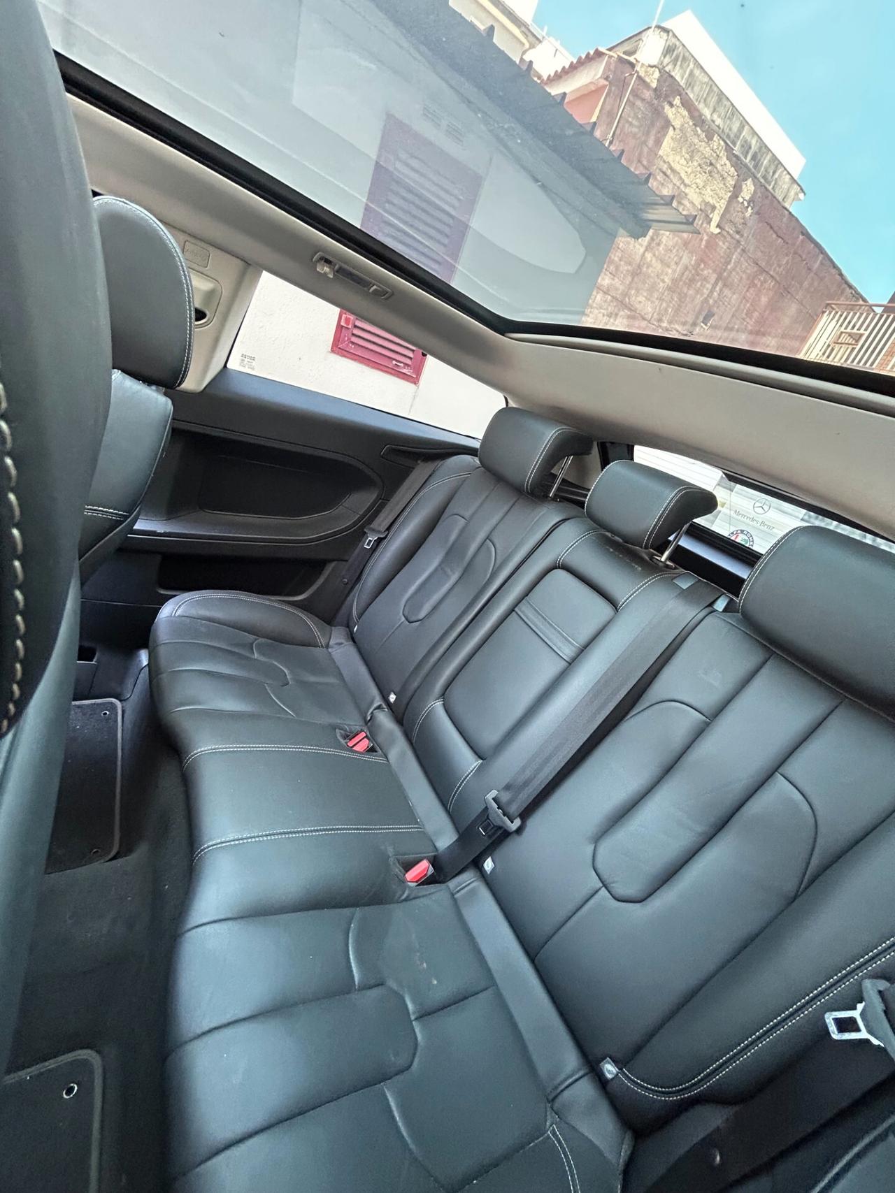 Land Rover Range Rover Evoque LAND ROVER EVOQUE 2.2 DIESEL R-DYNAMIC