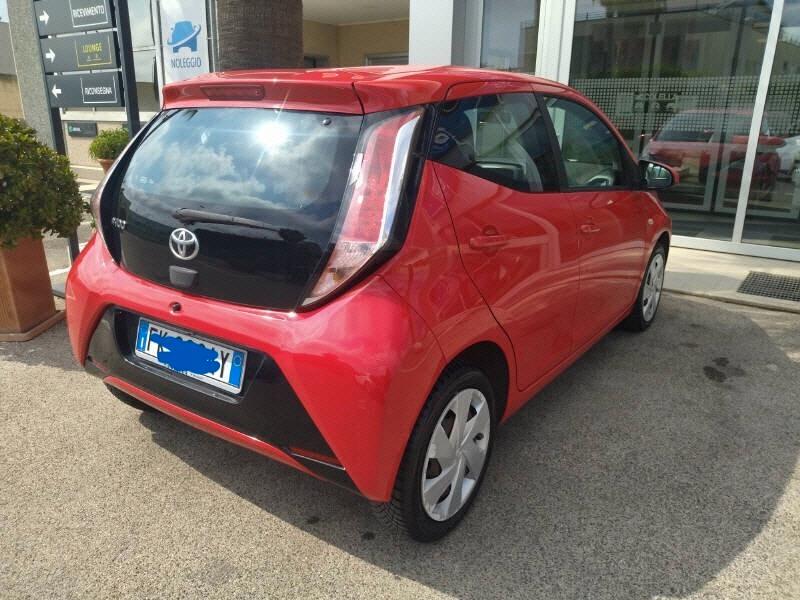Toyota Aygo 1.0 VVT-i 69 CV 5 porte x-play TSS MMT
