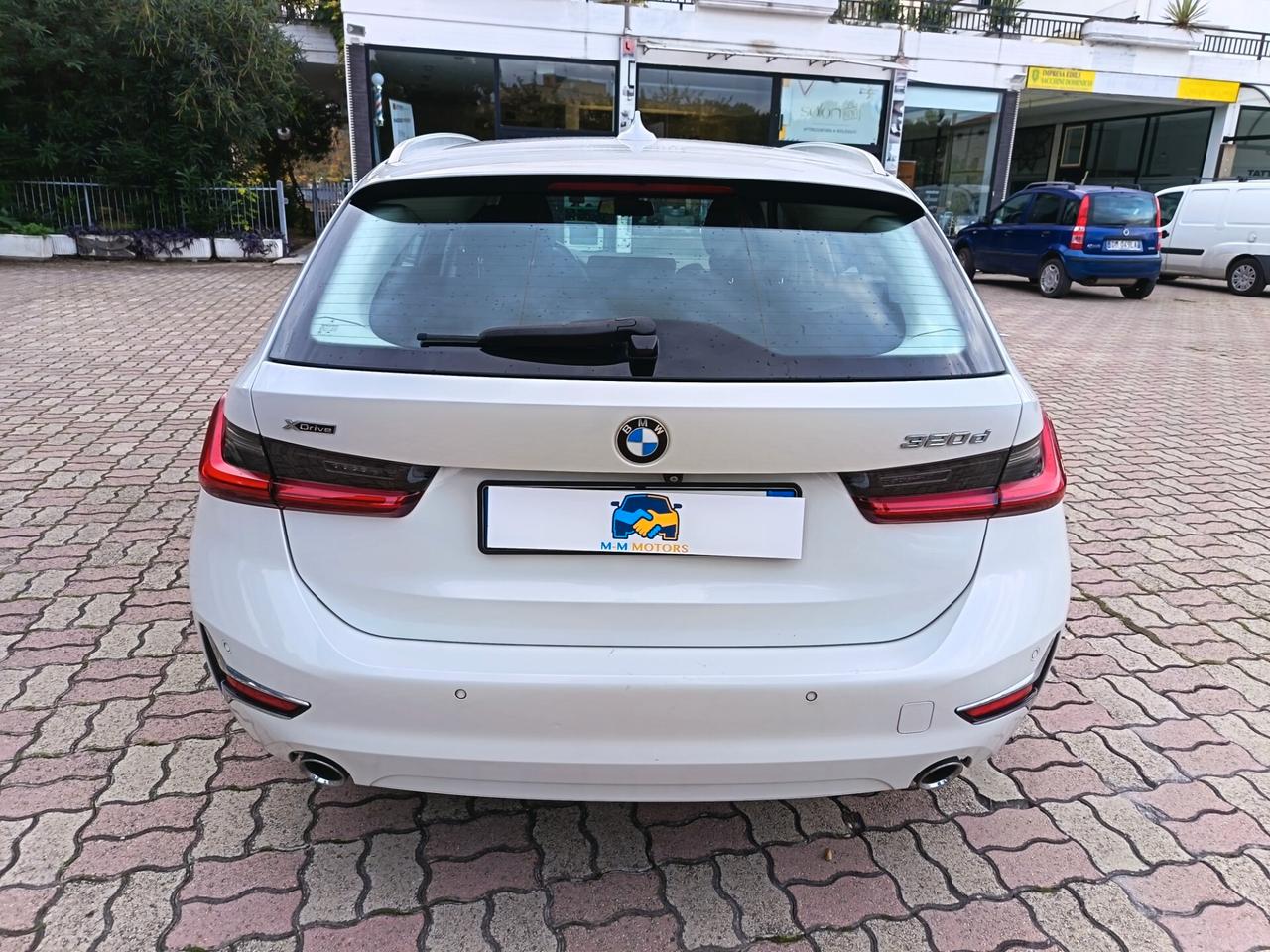 Bmw 320 320d xDrive Touring Luxury