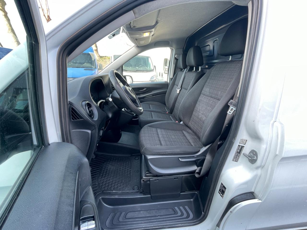 MERCEDES Vito 114 cdi compact fwd my19