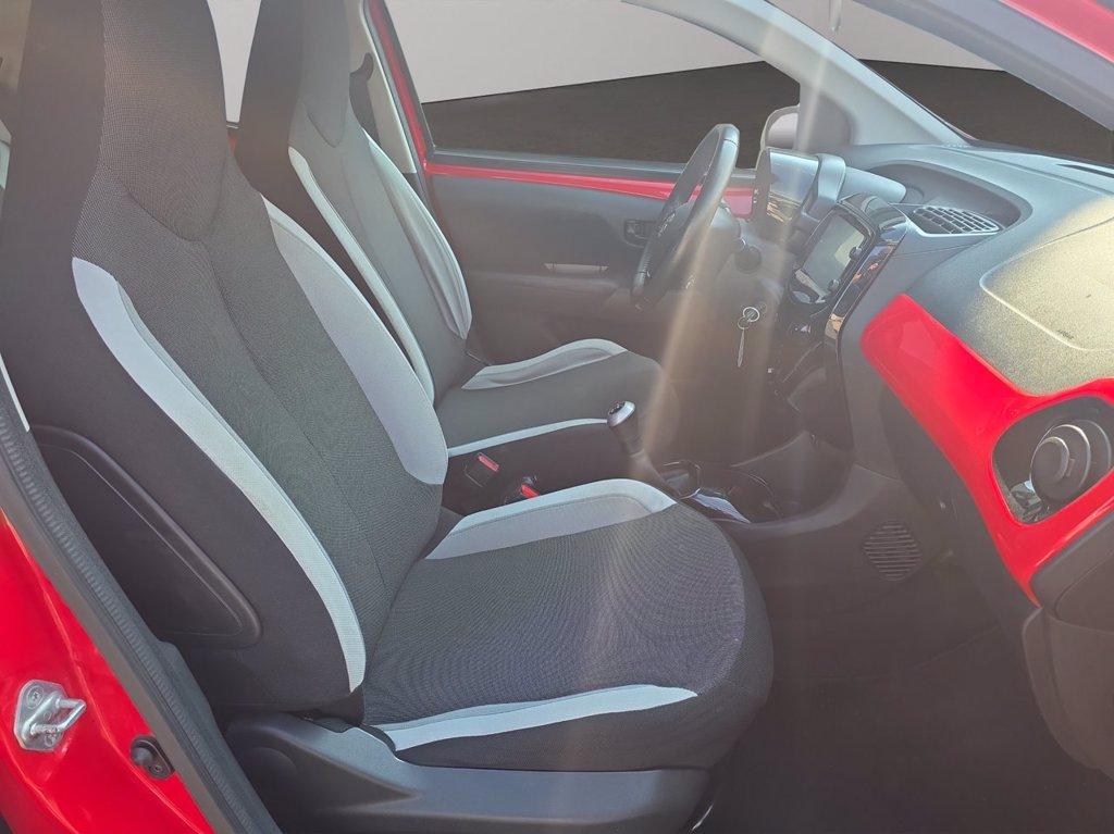 TOYOTA Aygo 5p 1.0 x-play del 2015