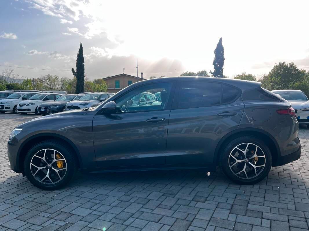 Alfa Romeo Stelvio 2.0 t Executive Q4 200cv auto