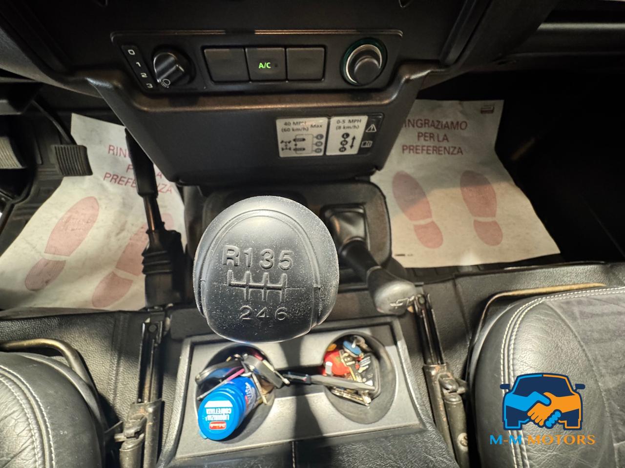 Land Rover Defender 90 SW Defender 90 2.4 td S SW