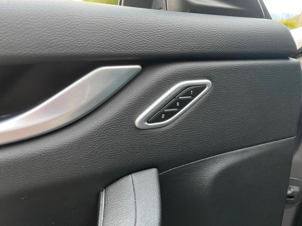 Maserati Levante 3.0 V6 DS 250cv GranSport Q4 auto Grigio Lava Opaco