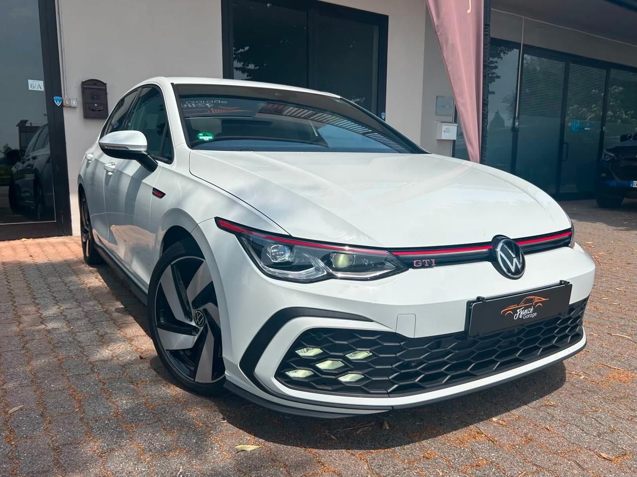 Volkswagen Golf GTI 2.0 TSI DSG
