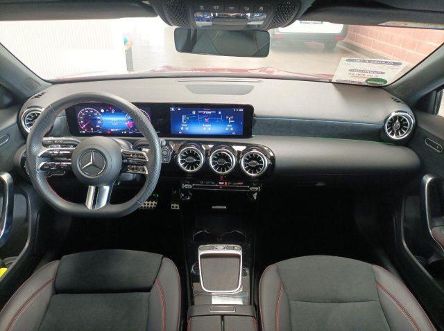 MERCEDES-BENZ A 180 Automatic AMG Line Premium