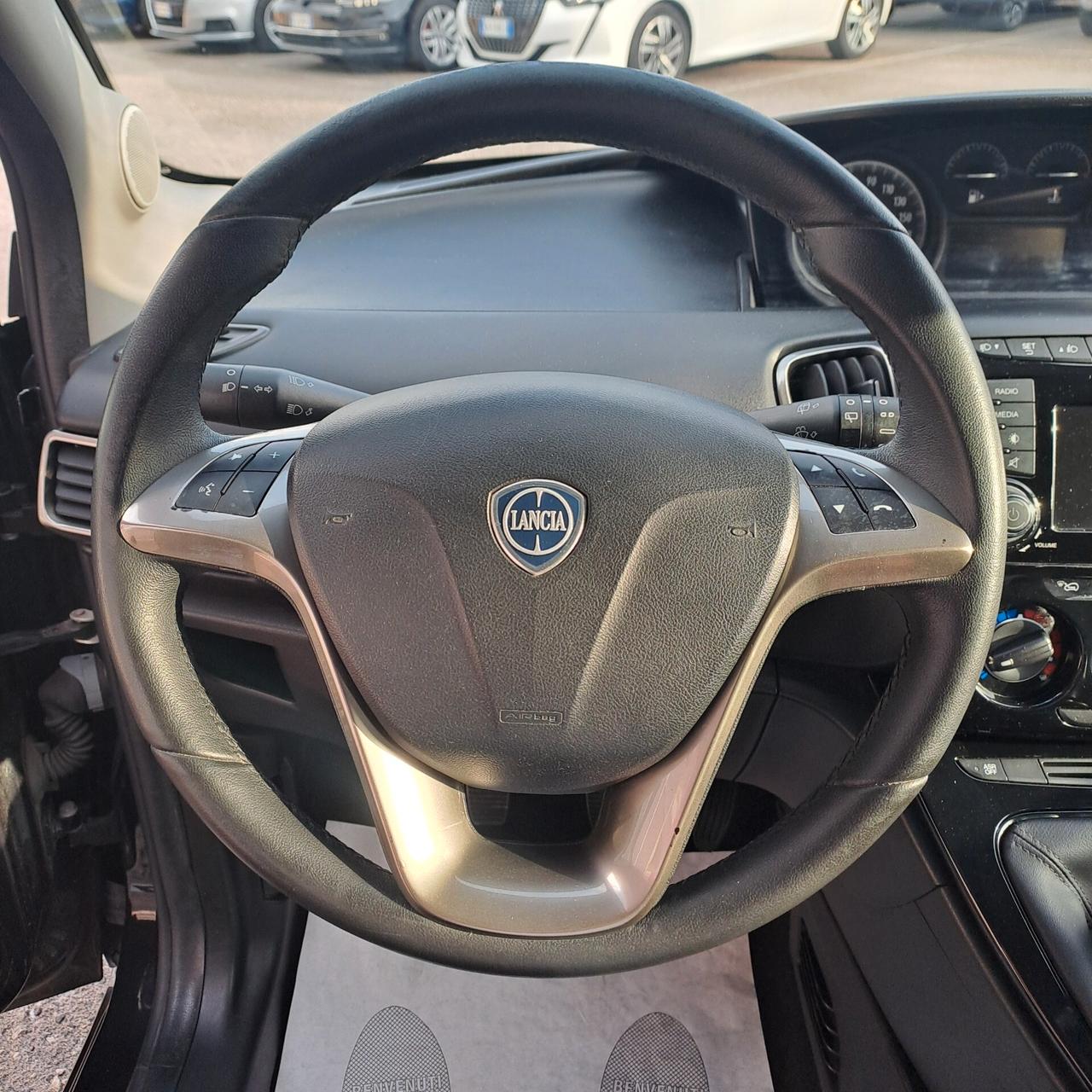 Lancia Ypsilon 1.2 Bz 69Cv Gold