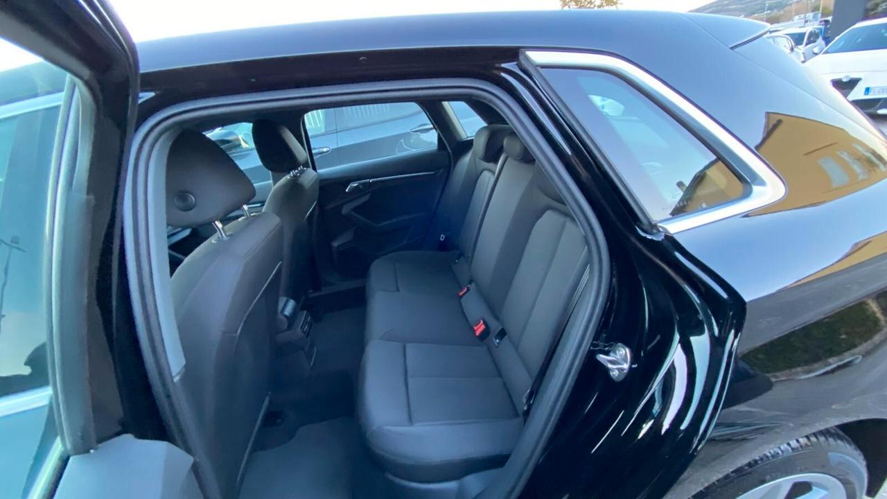 Audi A3 SPB 35 TDI S tronic - FARO FULL LED MATRIX