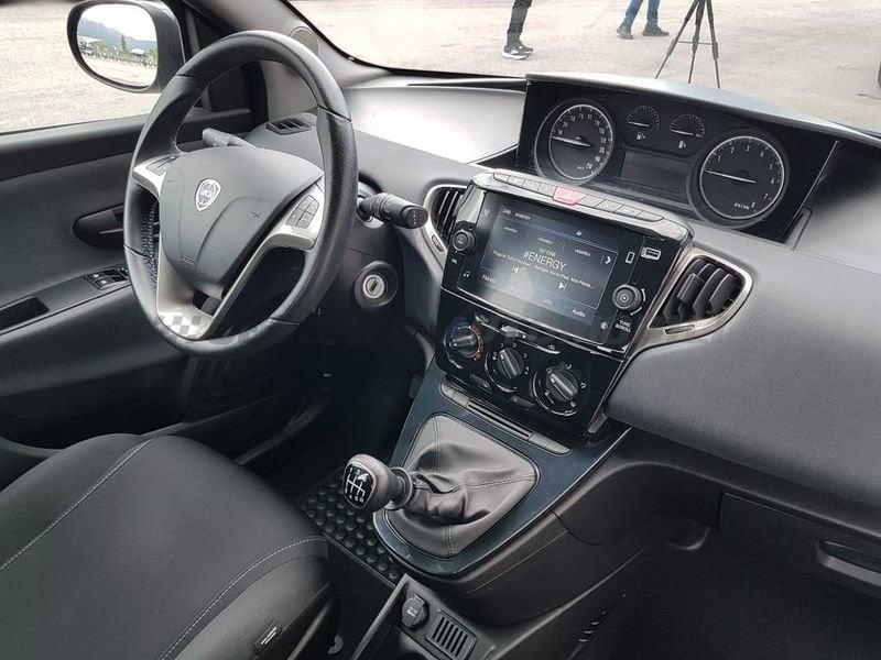 Lancia Ypsilon Ypsilon 1.0 firefly hybrid Gold s&s 70cv 5p.ti