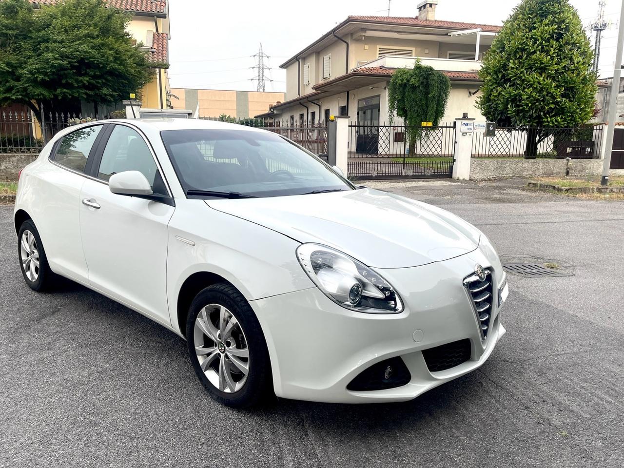 Alfa Romeo Giulietta 2.0 JTDm-2 140 CV Exclusive