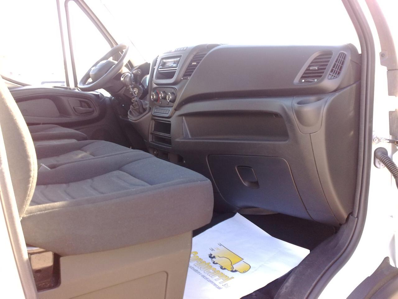 Iveco Daily 35s14 2.3hpt Furgone di serie - 2021