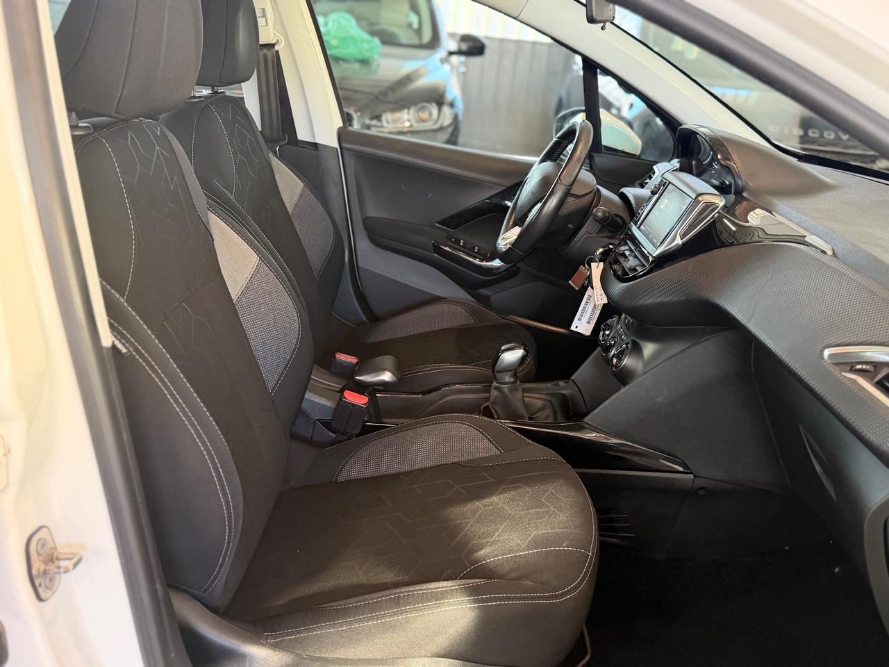 Peugeot 2008 GPL 82CV EURO 6 Neopatentati 2020