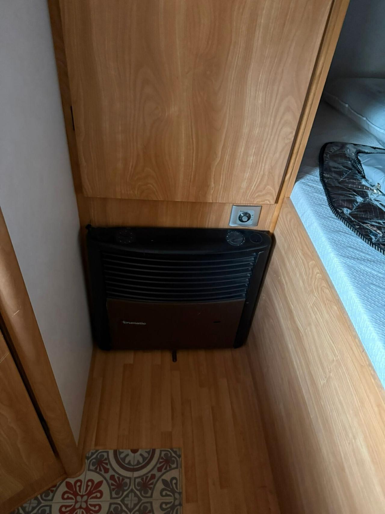 Ford KATAMARANO TRANSIT LIGHT