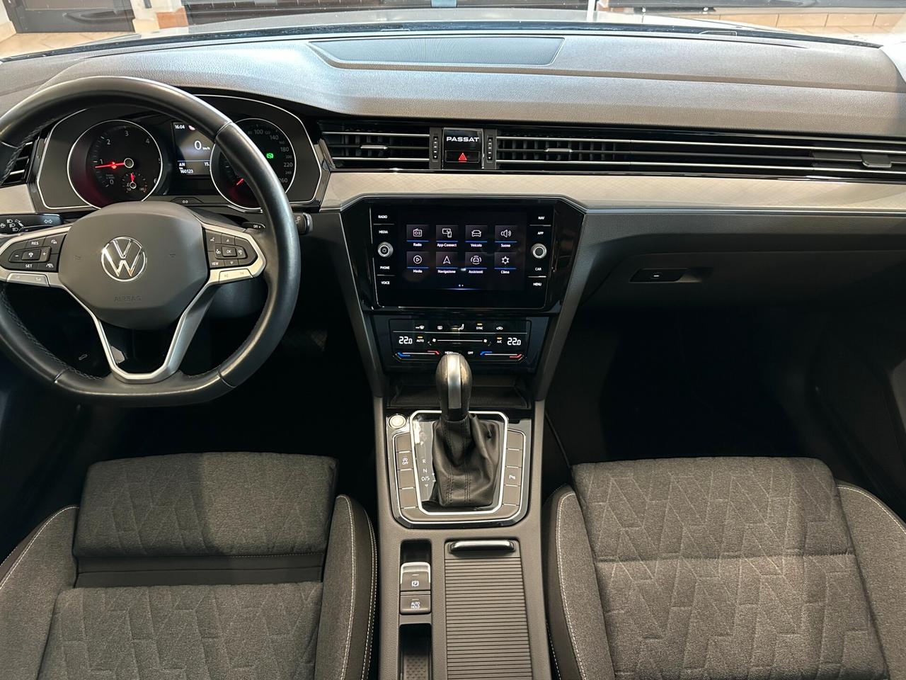 VOLKSWAGEN PASSAT VARIANT 2.0 TDI DSG BUSINESS *CARPLAY*LED*TENDINE*