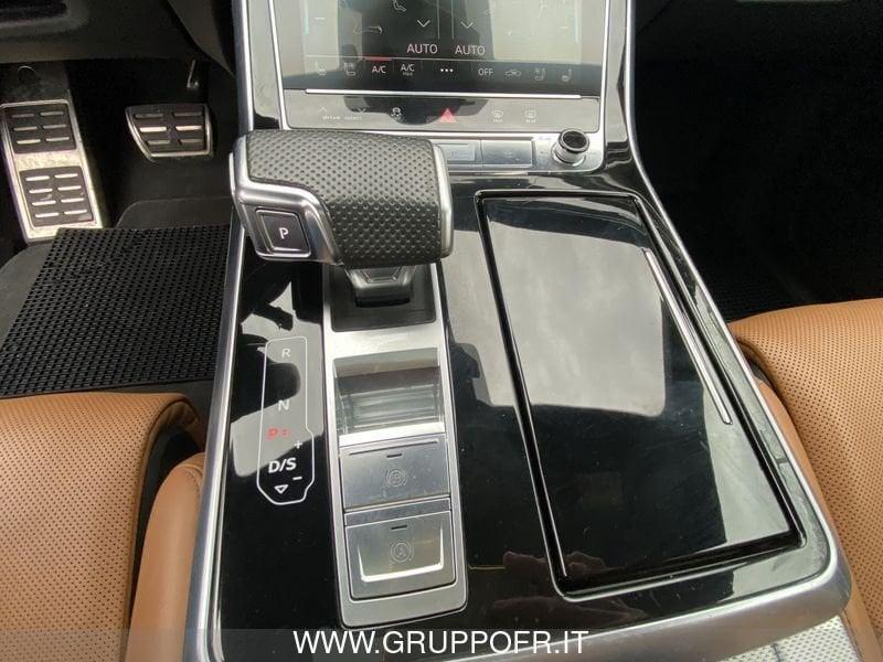 Audi Q8 RS 4.0 mhev quattro tiptronic
