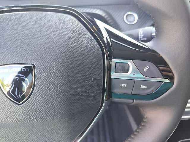 Peugeot 208 motore elettrico 136 CV Allure