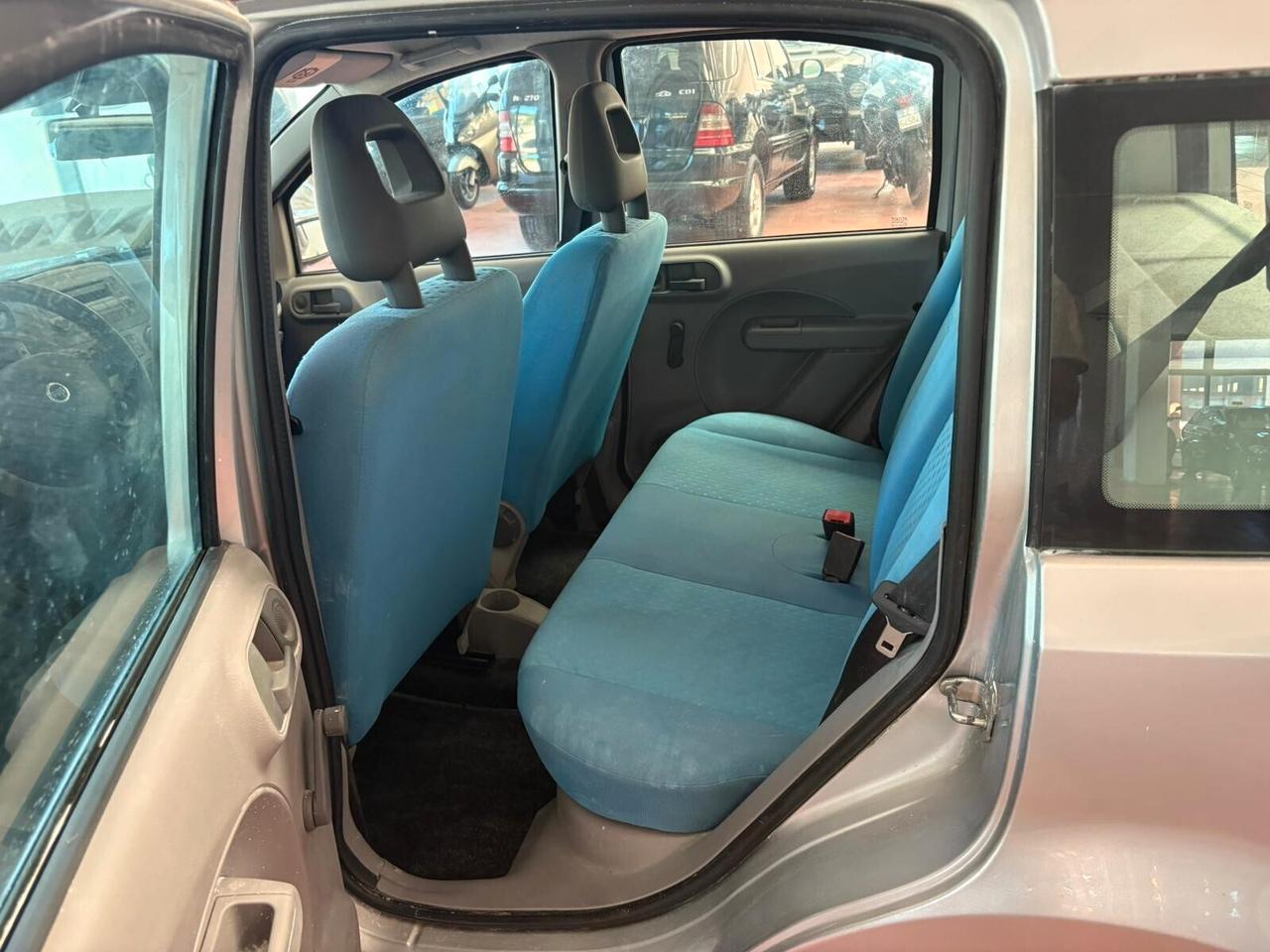 FIAT PANDA CAMBIO AUT. DUALOGIC Benzina 1200 CV 60 X NEOPATENTATI Km136.409 Certificati