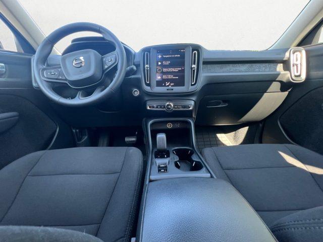 VOLVO XC40 T2 Geartronic Momentum Core