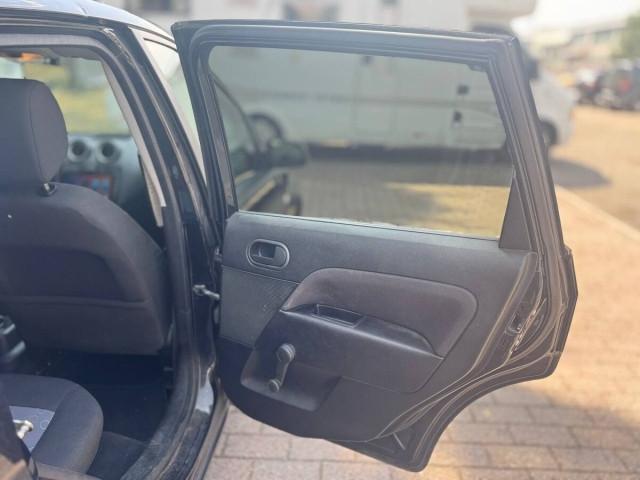 Ford Fiesta GOMME NUOVE!