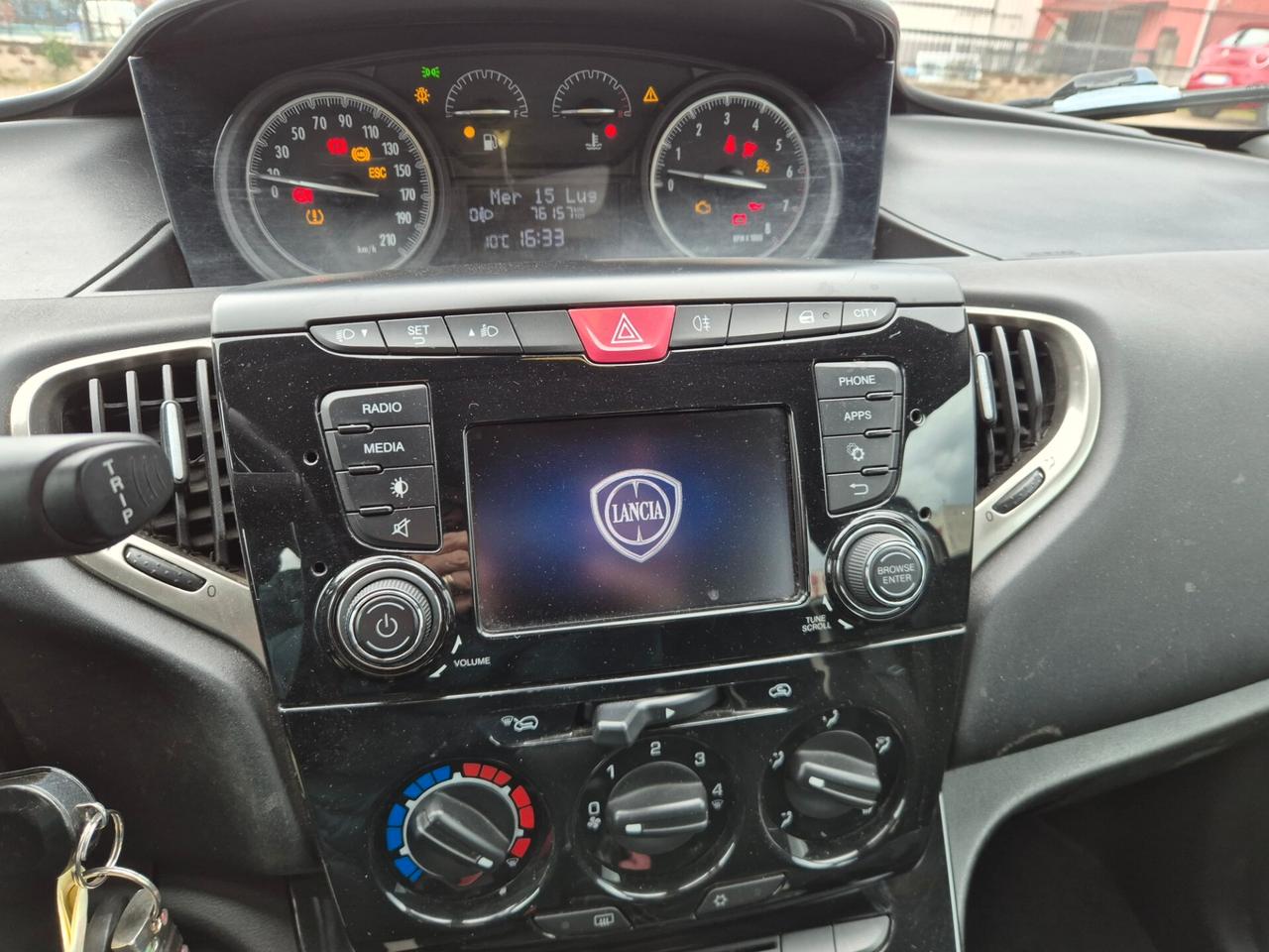 Lancia Ypsilon 1.2 69 CV 5 porte Gold