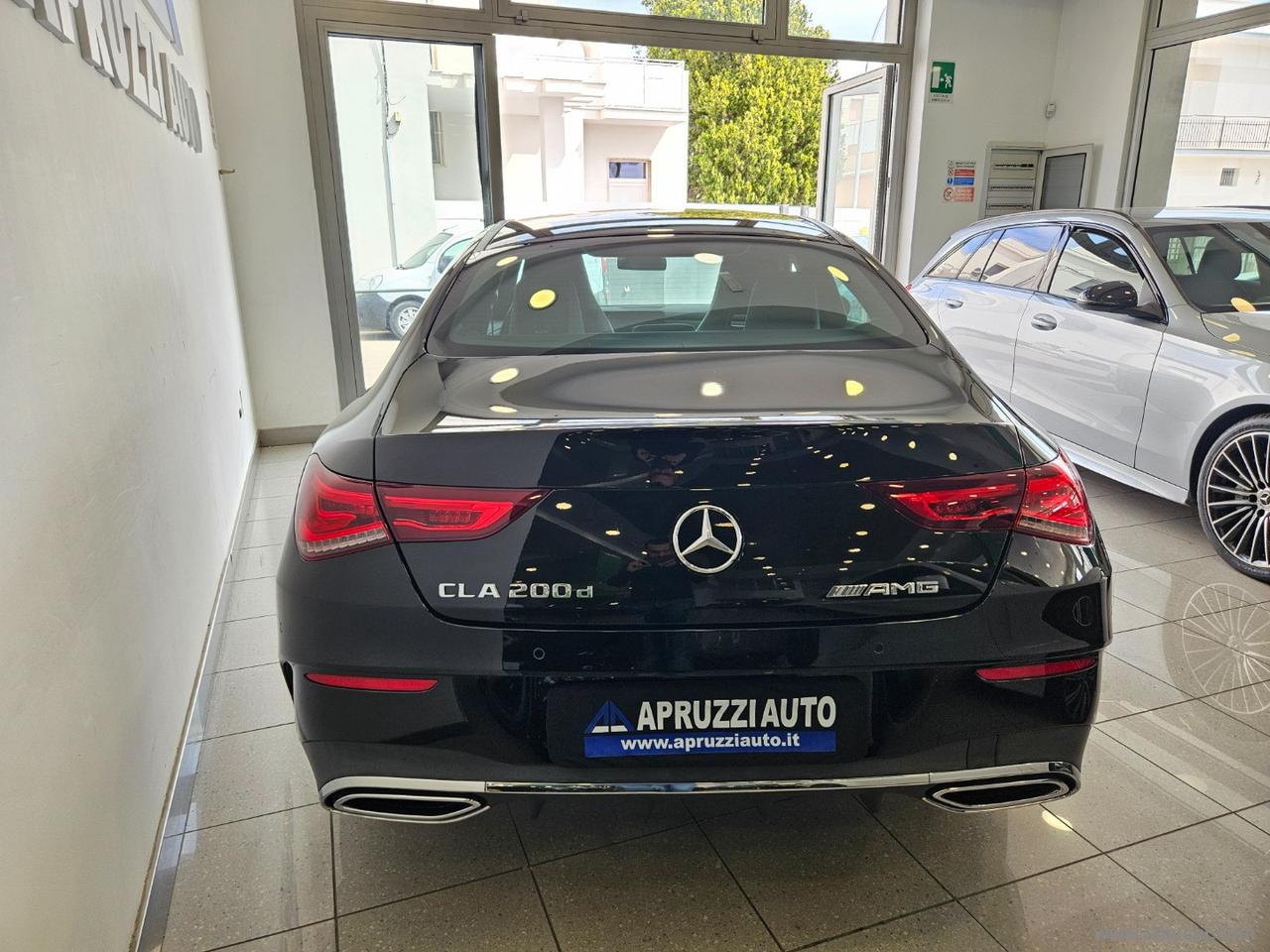 MERCEDES-BENZ CLA 200 d Automatic Premium