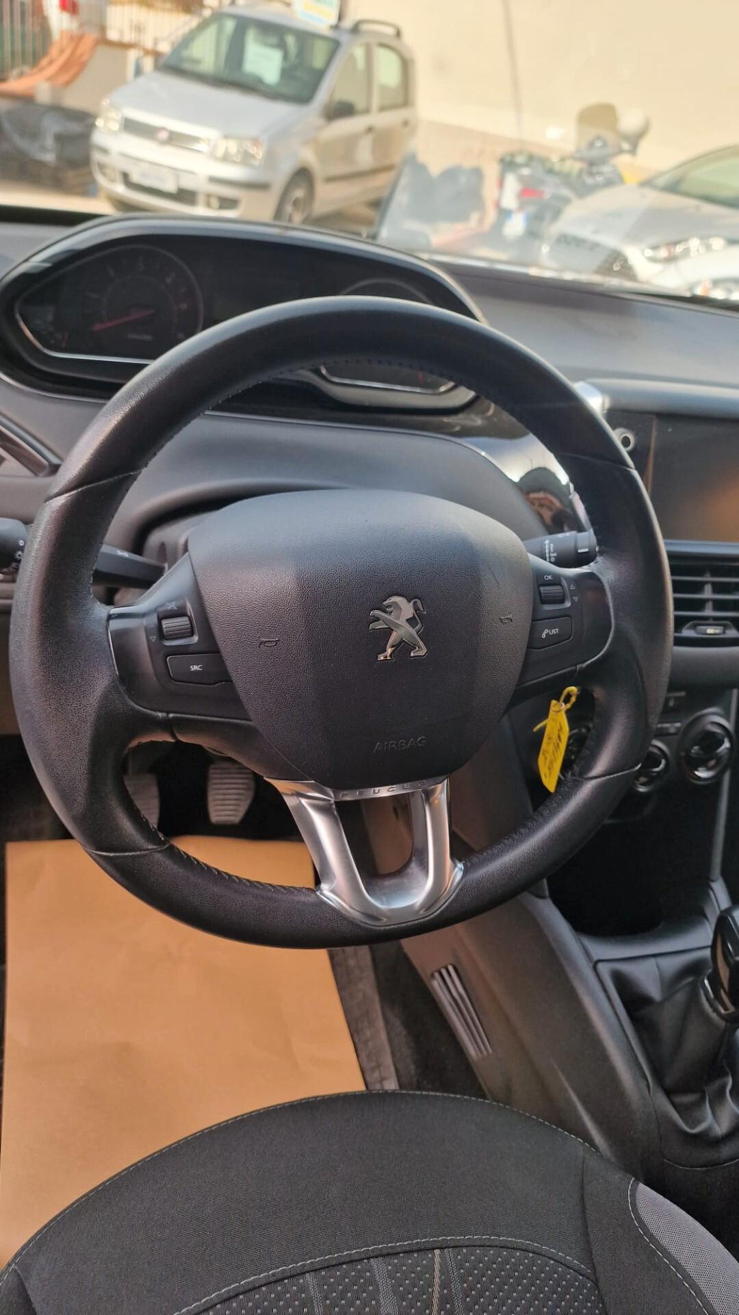 Peugeot 208 1.4 HDi 68 CV 5 porte Active