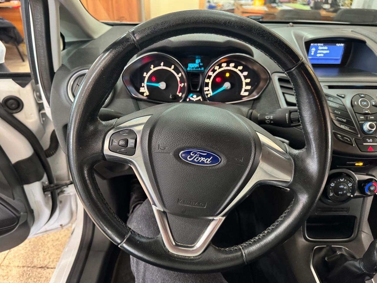 Ford Fiesta 1.4 5 porte Bz.- GPL Black & White Edi