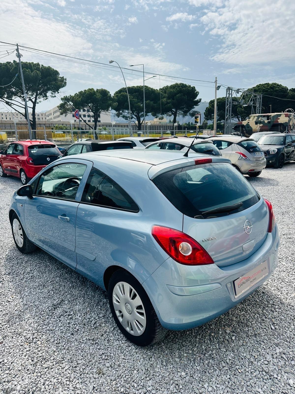 Opel Corsa 1.0 12V 3 porte Enjoy