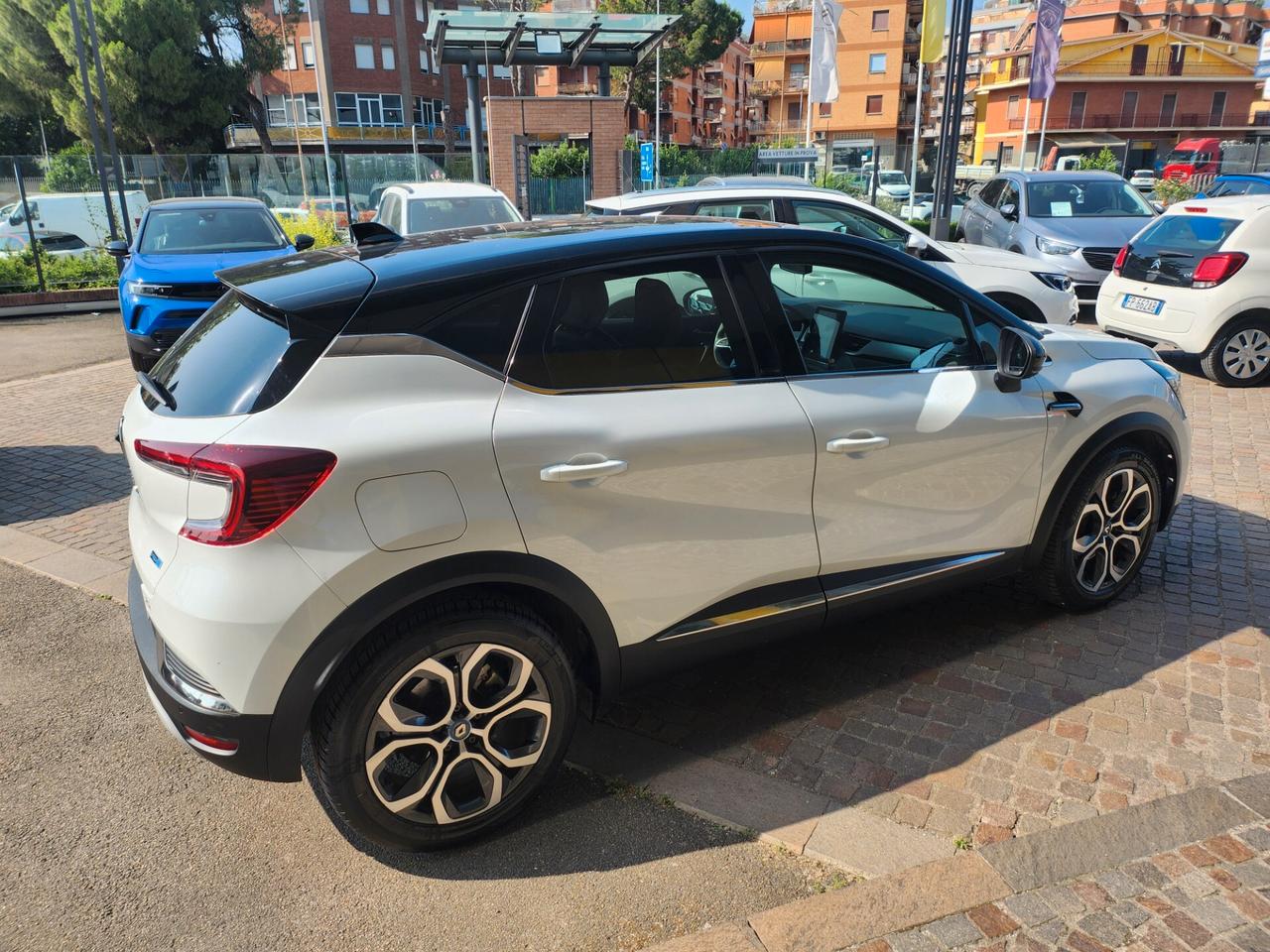 Renault Captur Plug-in Hybrid E-Tech 160 CV Intens