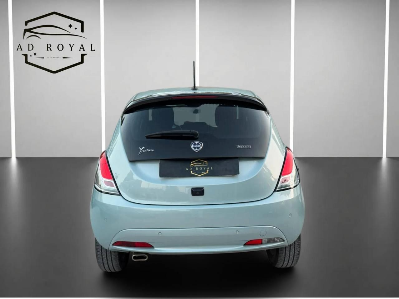 Lancia Ypsilon 1.0 FireFly 5 porte S&S Hybrid Alberta Ferretti 10/2023