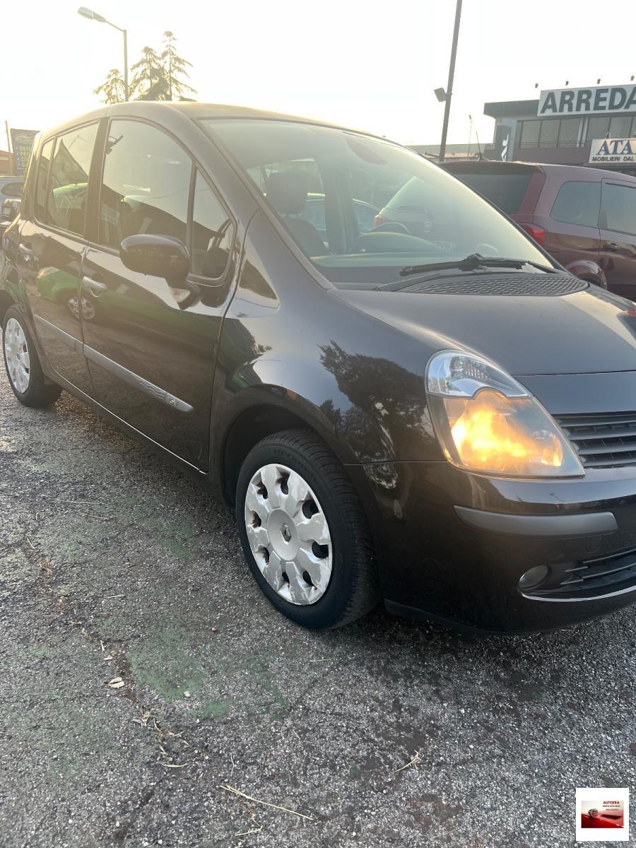 RENAULT - Modus - 1.2 16V Luxe Privilège