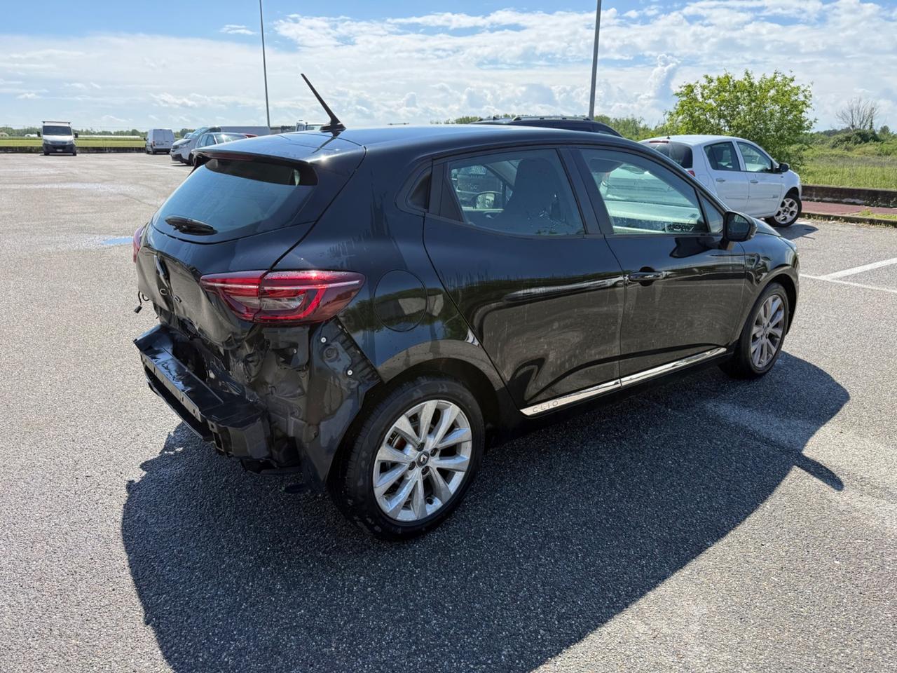 Renault Clio Blue dCi 85 CV 5 porte Business INCIDENTATA