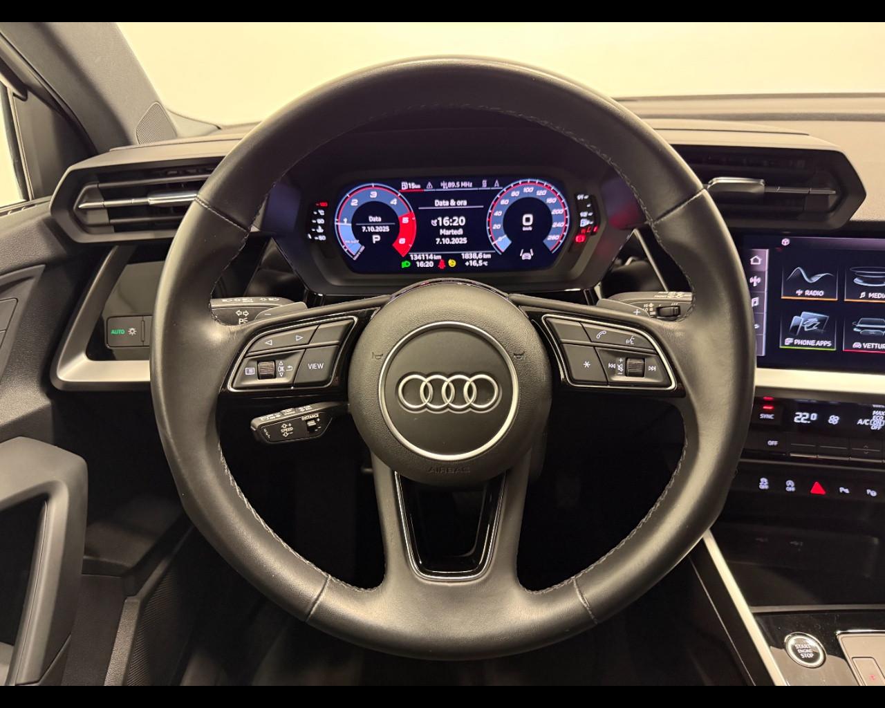 AUDI A3 SPORTBACK 30 TDI S-TRONIC BUSINESS ADVANCED S-TRONIC