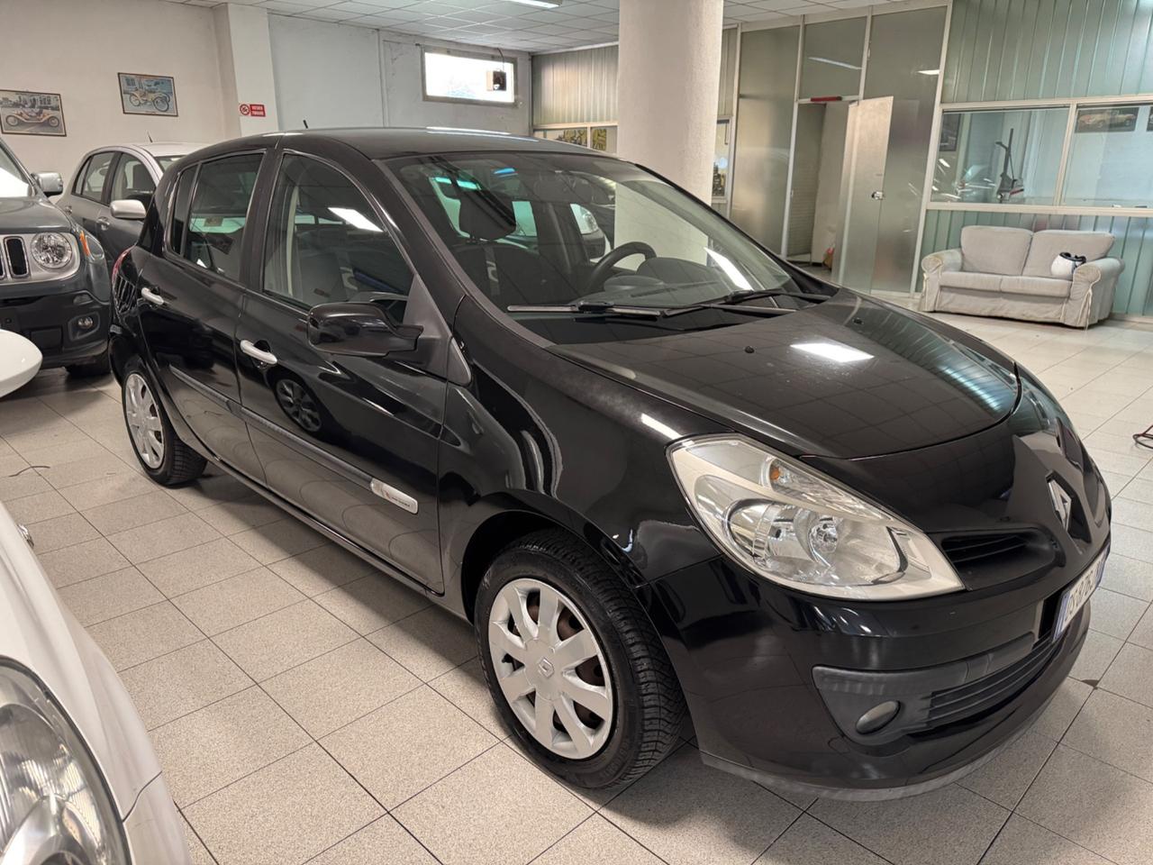 Renault Clio Storia 1.2 5 porte Dynamique