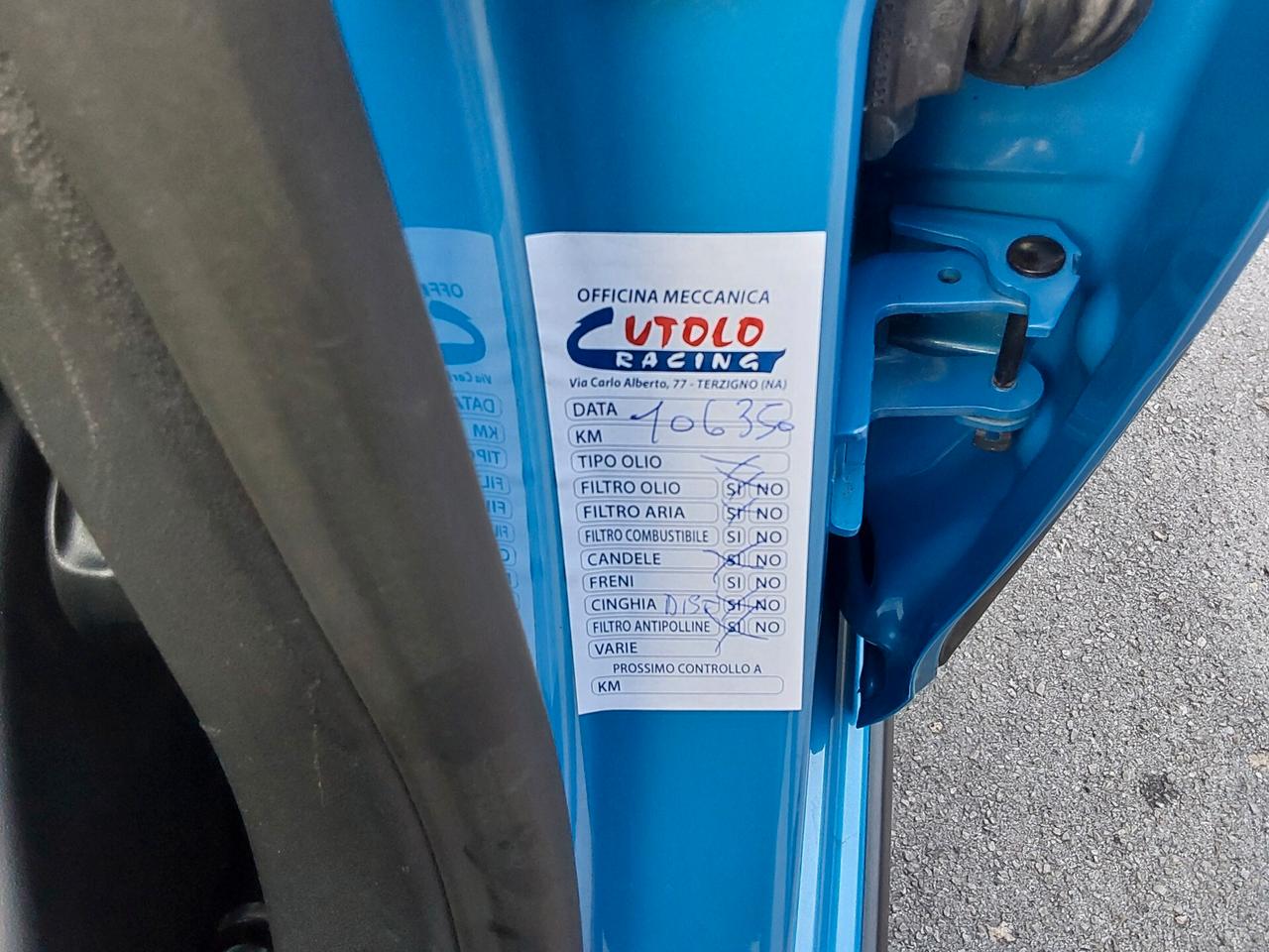 Citroen C3 1.2 PureTech 82 Cv Shine (Bicolore Metallizzato).