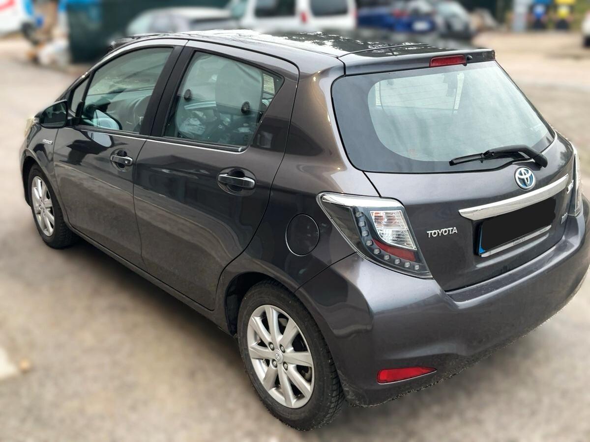 Toyota Yaris 1.5 Hybrid 5 porte Lounge